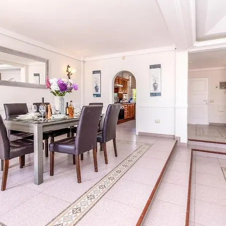 Azure Wonderful 3 Bedroom Private Heated Pool Villa